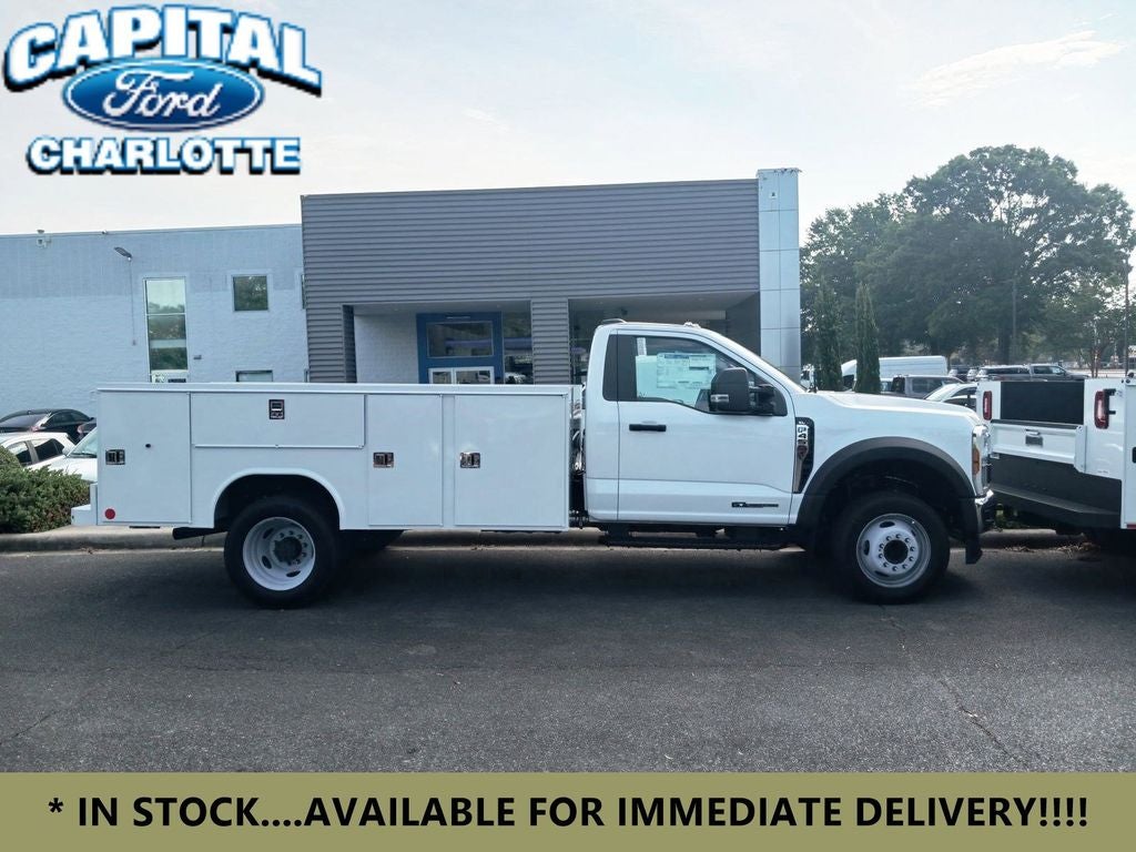 2024 Ford Chassis Cab F-450® XL