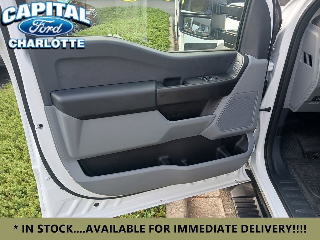 2024 Ford Chassis Cab F-450® XL