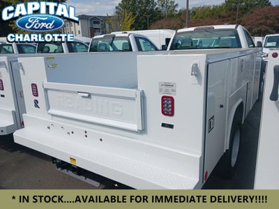 2024 Ford Chassis Cab F-450® XL