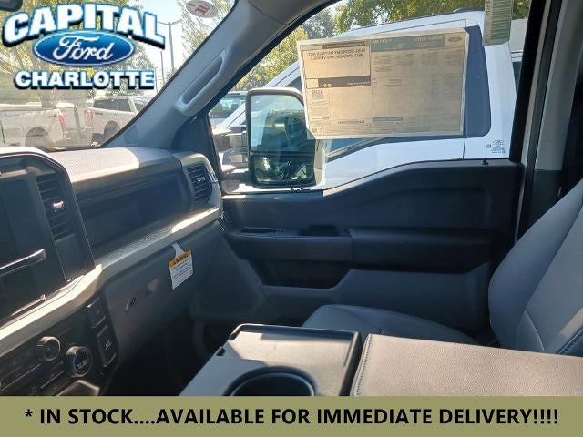 2024 Ford Chassis Cab F-450® XL
