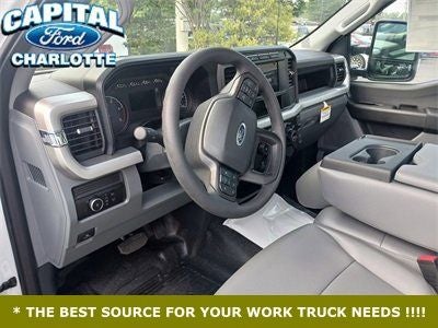 2024 Ford Chassis Cab F-450® XL