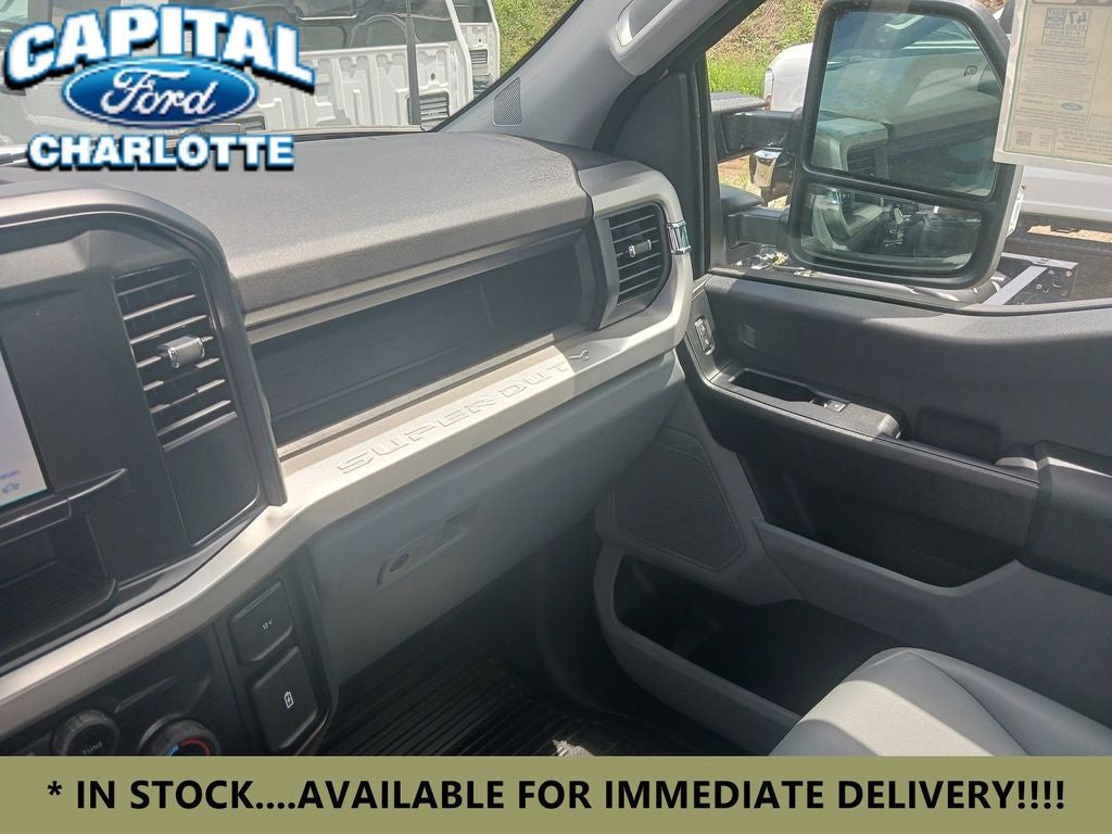 2024 Ford Chassis Cab F-550® XL