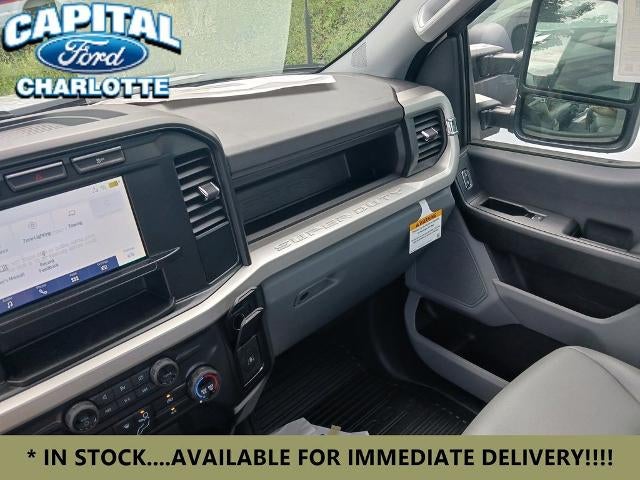 2024 Ford Chassis Cab F-550® XL