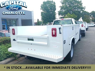 2024 Ford Chassis Cab F-550® XL