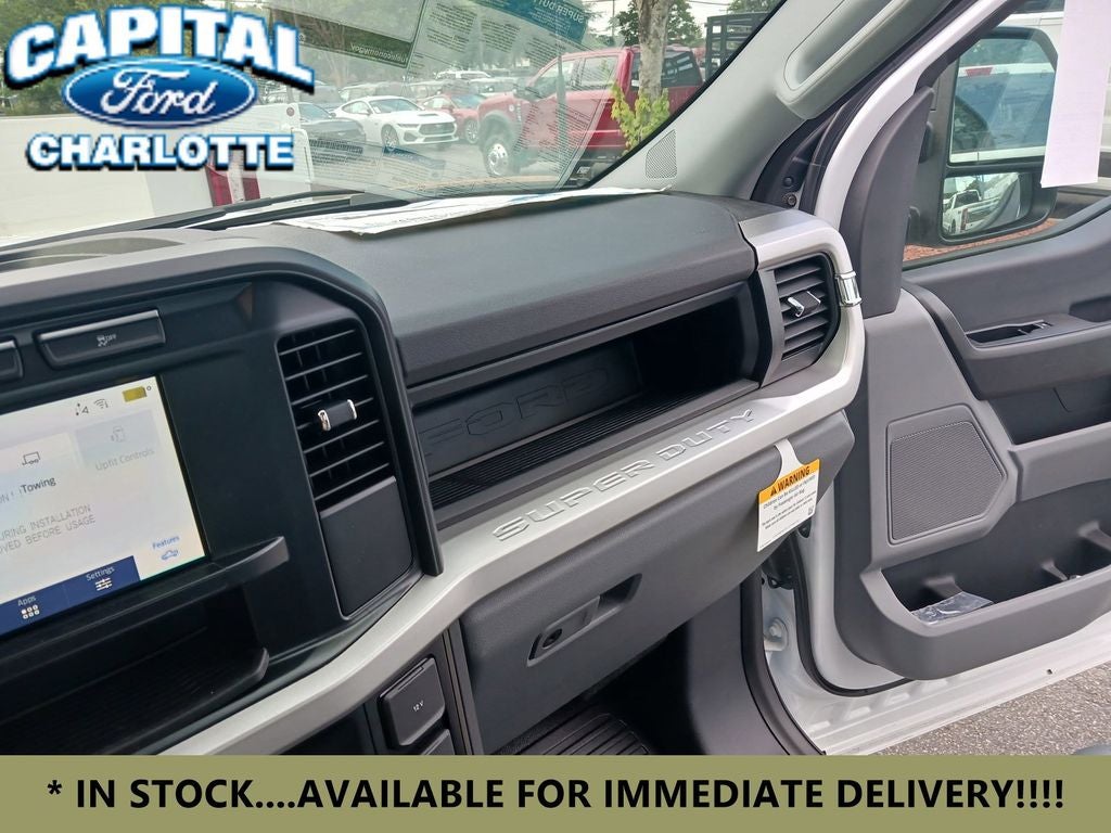 2024 Ford Chassis Cab F-550® XL