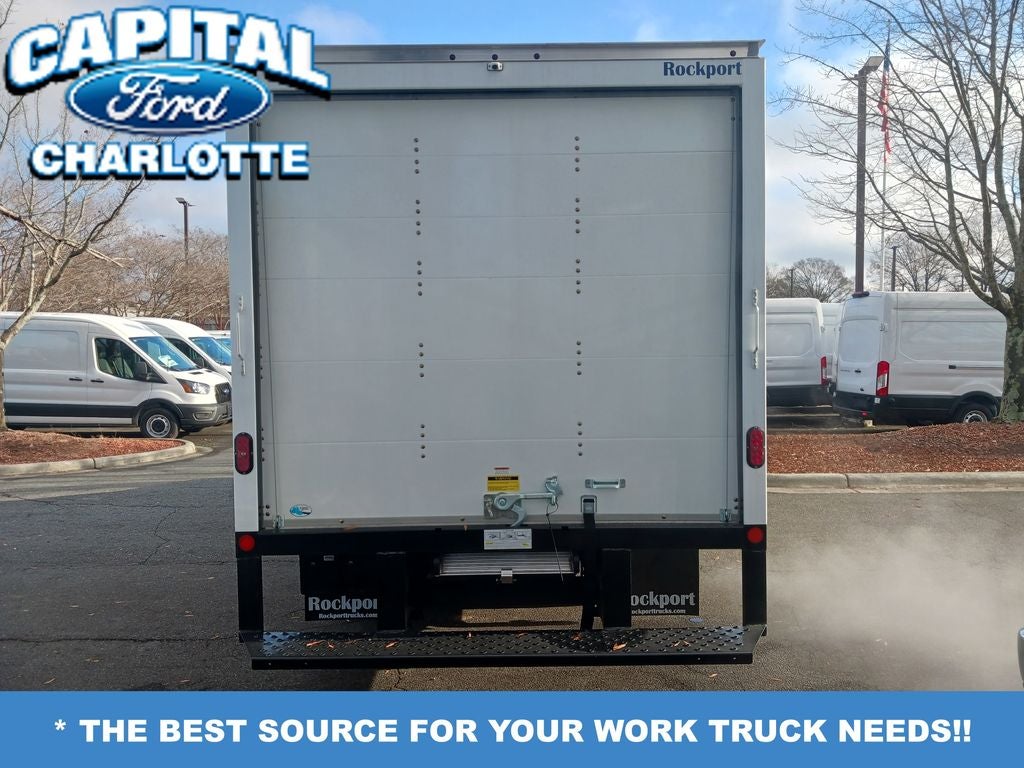 2025 Ford Econoline Cutaway E-350 SRW