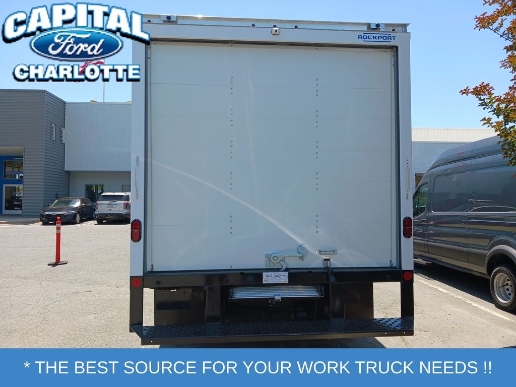 2027 Ford Econoline Cutaway E-350 SRW