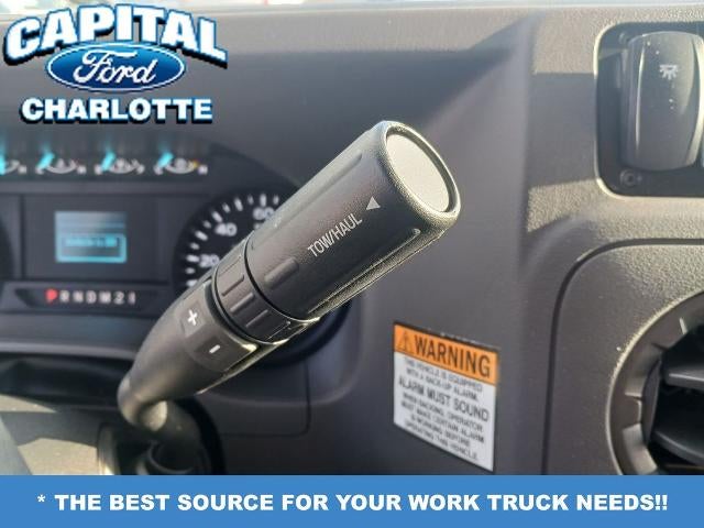 2025 Ford Econoline Cutaway E-350 SRW