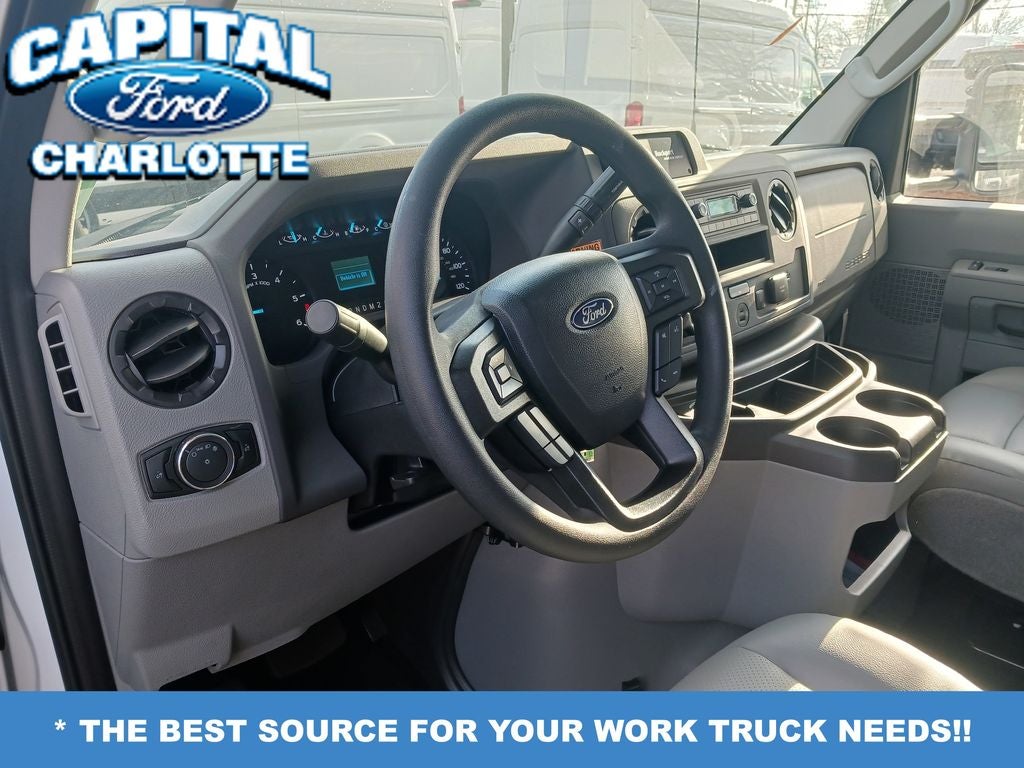2025 Ford Econoline Cutaway E-350 SRW