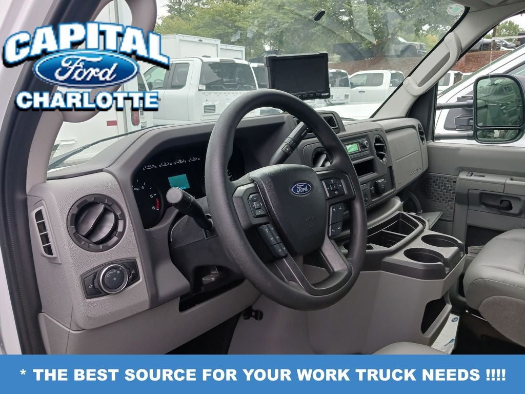 2025 Ford Econoline Cutaway E-350 SRW