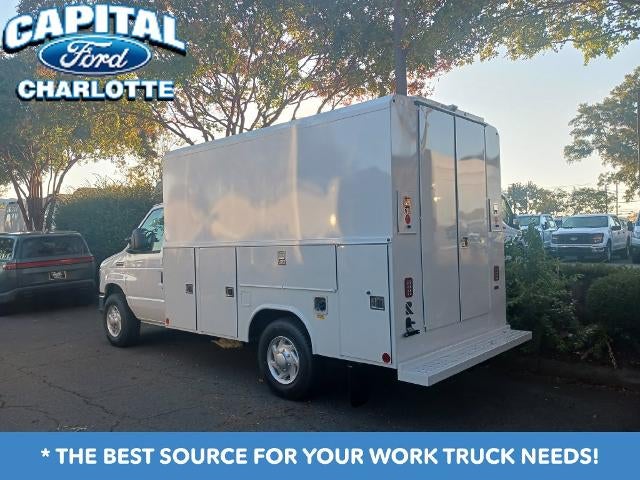 2027 Ford Econoline Cutaway E-350 SRW