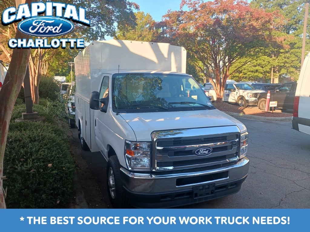 2027 Ford Econoline Cutaway E-350 SRW