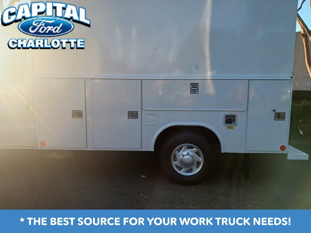 2027 Ford Econoline Cutaway E-350 SRW