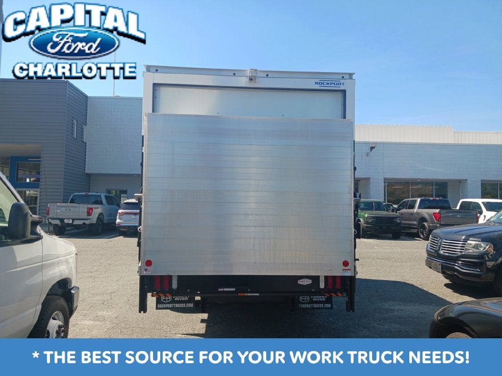 2027 Ford Econoline Cutaway E-450 DRW