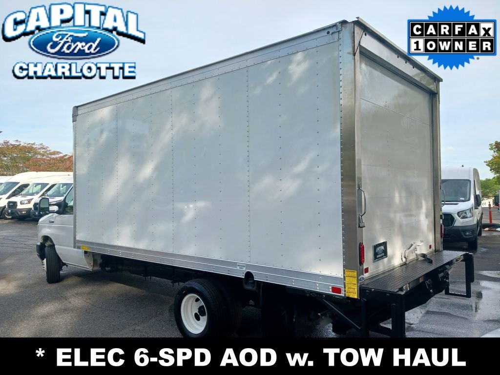 2023 Ford E-450SD Base