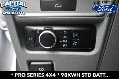 2024 Ford F-150 Lightning Pro