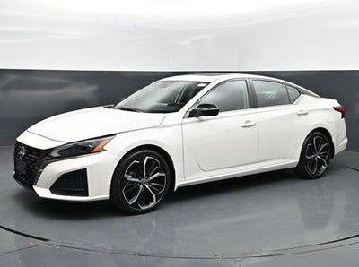 2023 Nissan Altima 2.5 SR