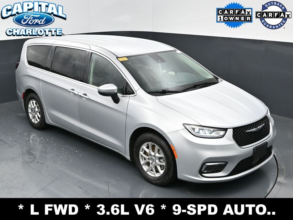 2023 Chrysler Pacifica Touring L
