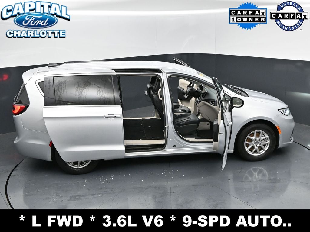 2023 Chrysler Pacifica Touring L