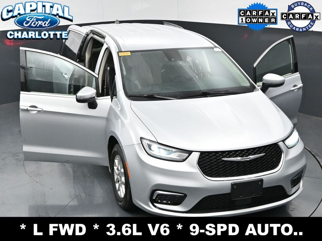 2023 Chrysler Pacifica Touring L