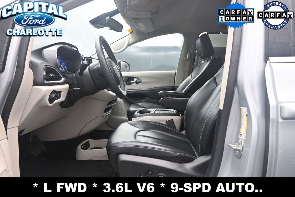 2023 Chrysler Pacifica Touring L