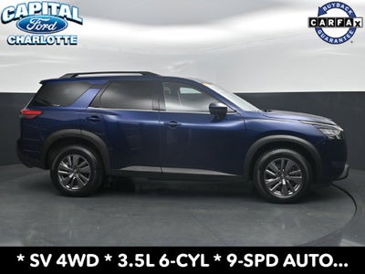 2025 Nissan Pathfinder SV