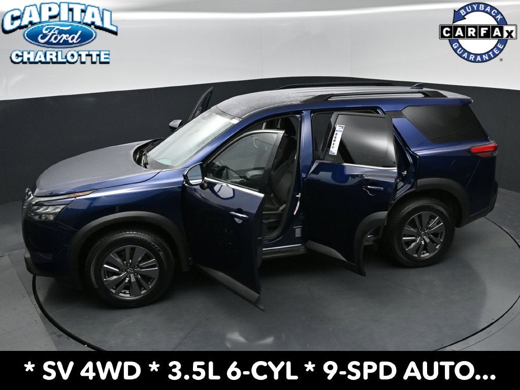 2025 Nissan Pathfinder SV