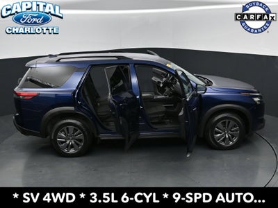 2025 Nissan Pathfinder SV