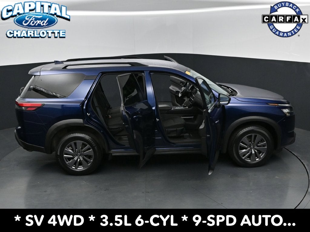 2025 Nissan Pathfinder SV