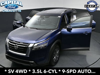 2025 Nissan Pathfinder SV