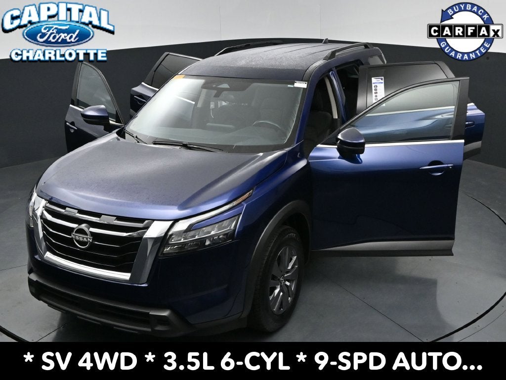 2025 Nissan Pathfinder SV