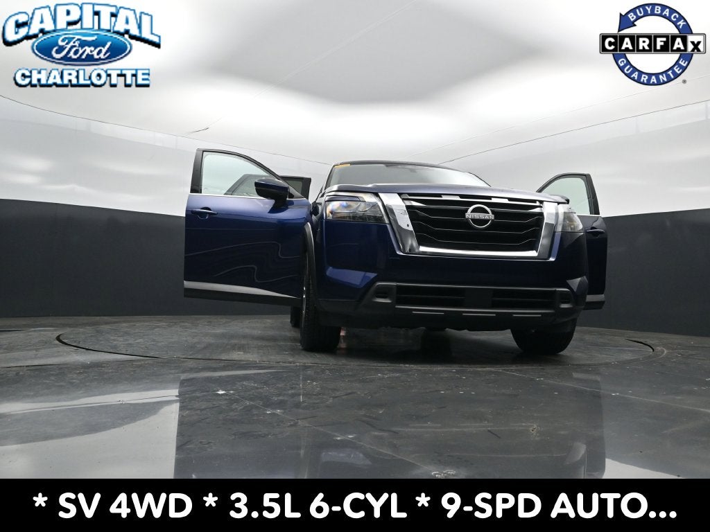 2025 Nissan Pathfinder SV