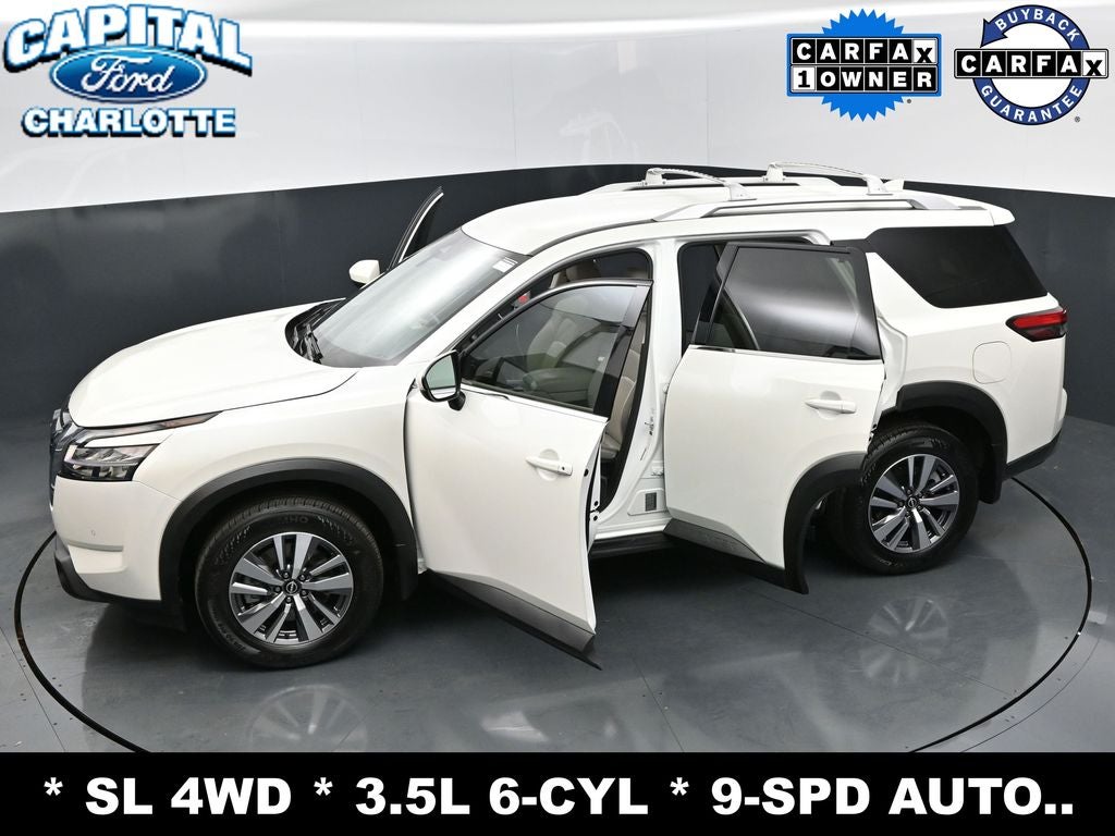 2023 Nissan Pathfinder SL