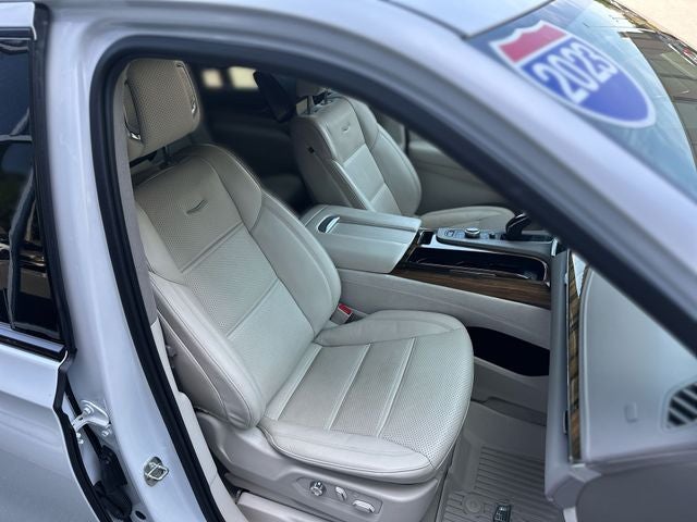 2023 Cadillac Escalade ESV Sport Platinum