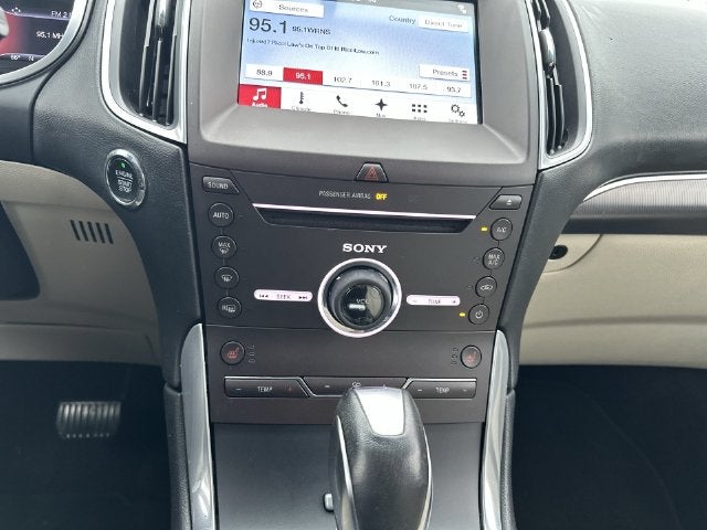 2016 Ford Edge Titanium