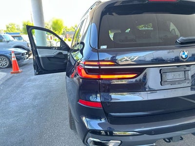 2025 BMW X7 xDrive40i