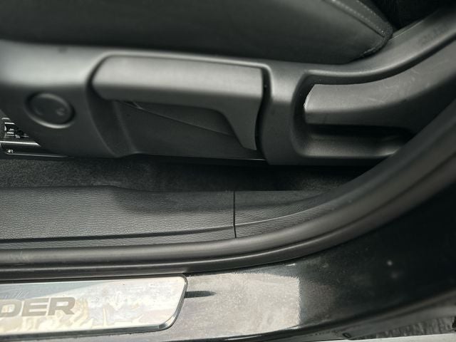2025 Mitsubishi Outlander ES