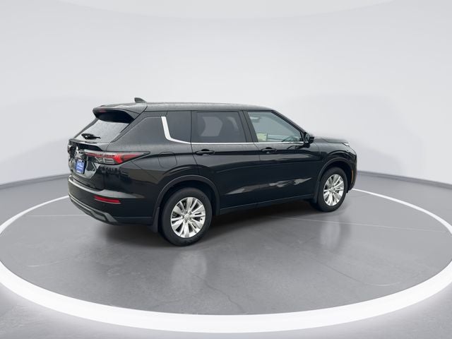 2025 Mitsubishi Outlander ES