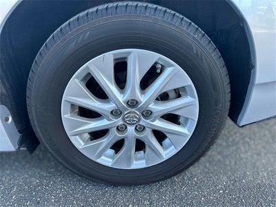 2013 Toyota Prius Plug-in Base