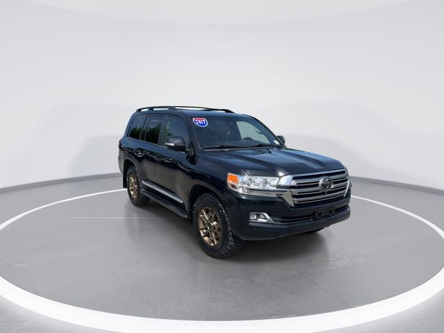 2017 Toyota Land Cruiser V8