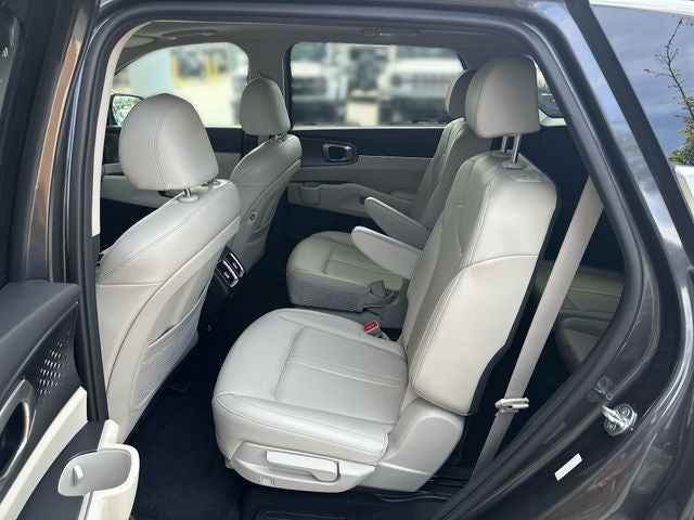 2022 Kia Sorento Hybrid EX