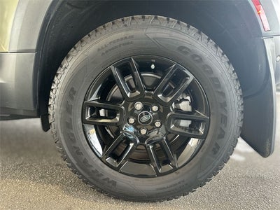 2023 Land Rover Defender 110 SE