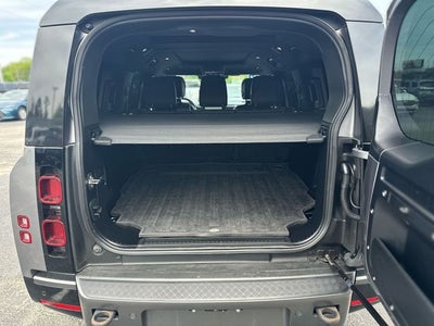 2024 Land Rover Defender 130 Outbound
