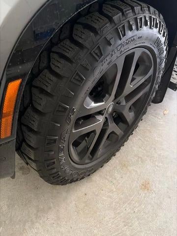 2024 Land Rover Defender 130 Outbound