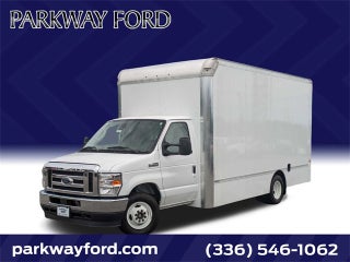 2024 Ford E-350SD Base Cutaway