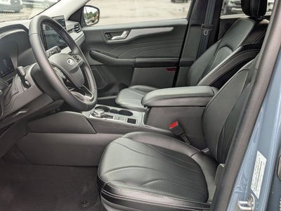 2025 Ford Escape Plug-In Hybrid Base