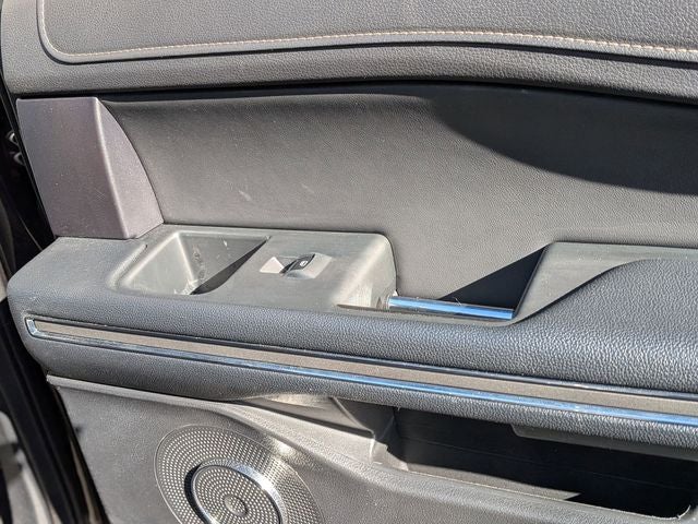 2024 Ford Expedition Max XLT 202A