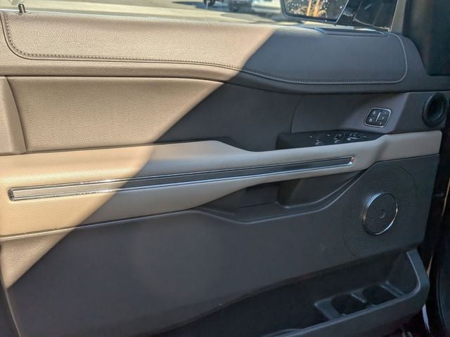 2021 Ford Expedition XLT 202A