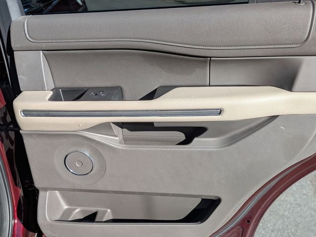 2021 Ford Expedition XLT 202A