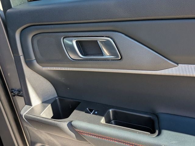 2025 Ford Explorer ST-Line 300A